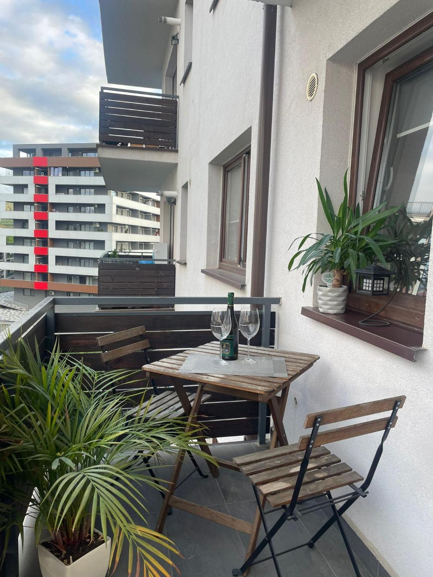 Cozy Apartment With Free Parking Клуж-Напока Экстерьер фото
